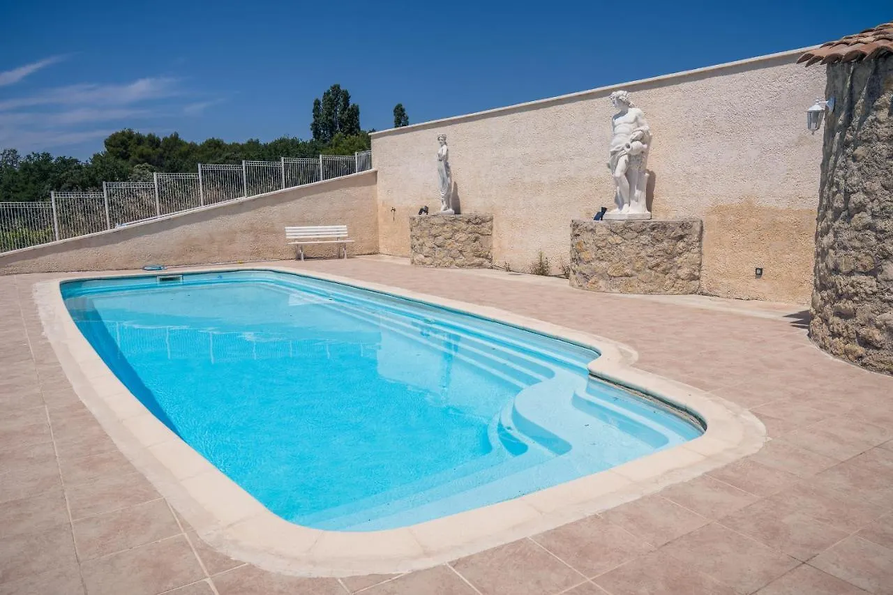 Holiday home La Sainte-Croix: Traditional Provencal Retreat with Pool Vaison-la-Romaine